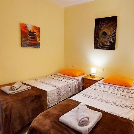 Modern And Centric Apartment With Air Conditioning - By Tenerifehints El Médano Екстериор снимка